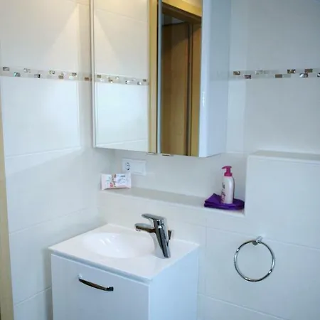 Haus Engler Апартаменты